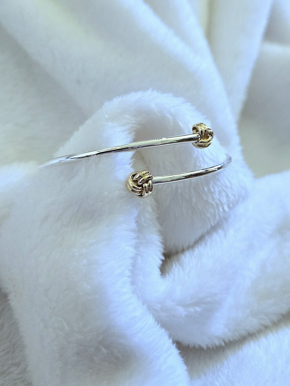 LAUREN Ralph Lauren Two✌️ Tone Knot Bypass Bangle Bracelet - NWT - Picture 11 of 16